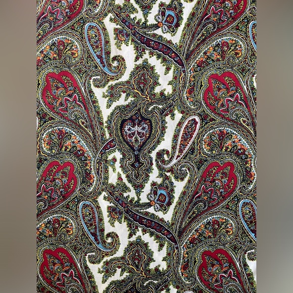 Thin wool paisley wrap - Picture 8 of 11